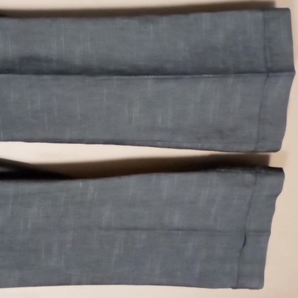 Gray Trousers with Elegant Design - Picture 4 of 9